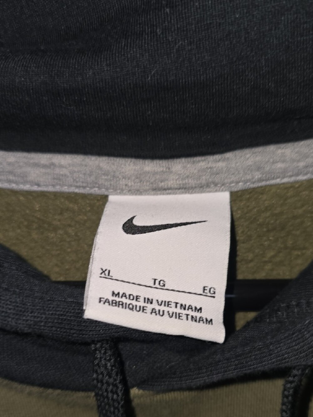 Nike Olive Green and Black Pullover Hoodie with Large 'M' Chest Logo - Picture 2 of 5